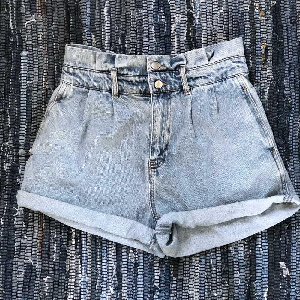 Denim shorts necklace included
